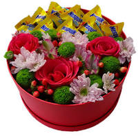Коробка с цветами и конфетами "Nesquik"