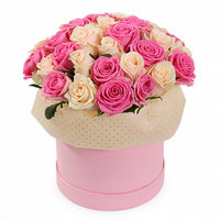 Розы в шляпной коробке