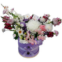 Коробка с цветами  и конфетами "Сладко" 