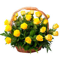Корзина из желтых роз "Солнышко"